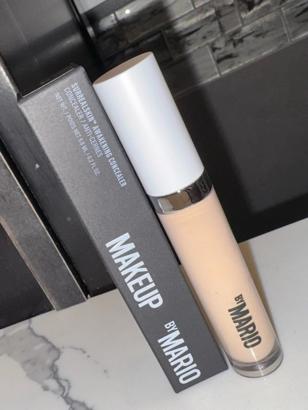 MAKEUP BY MARIO SurrealSkin™ Awakening Concealer - Shade 140 Light Warm NIB